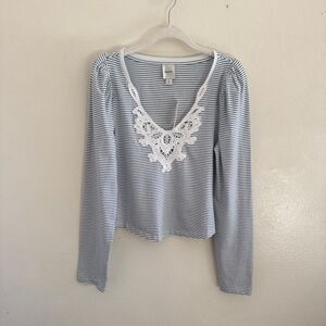NWT Maeve Blue and White Striped Lace V-Neck Blouse M